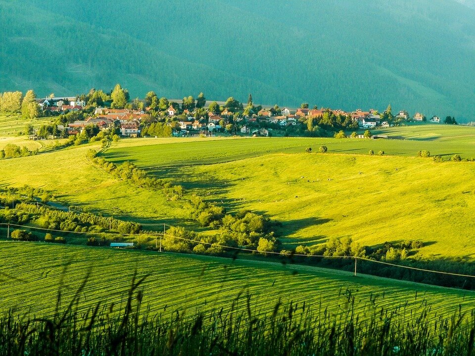 Veterná Poruba, obec