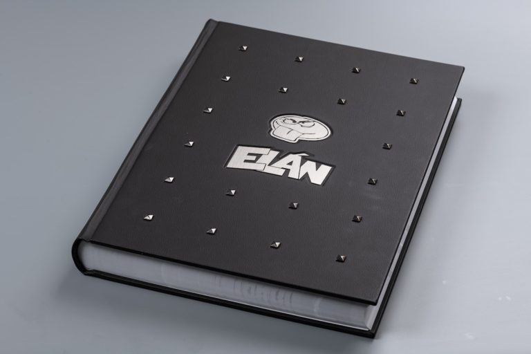 Elan0.jpg