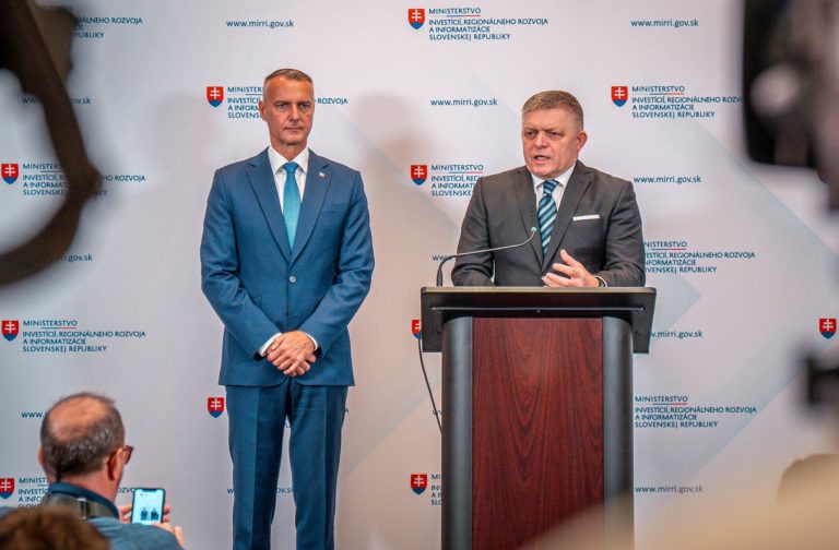 Fico, Raši