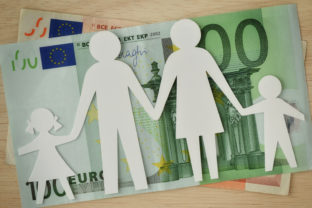 100 eur, bankovka, rodičia