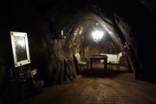 Najhlbšia hotelová izba na svete je v tejto neuveriteľnej hĺbke pod zemou