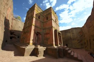 Nová Lalibela: Výnimočné skalné kostoly Etiópie, ktoré vytvorili mních