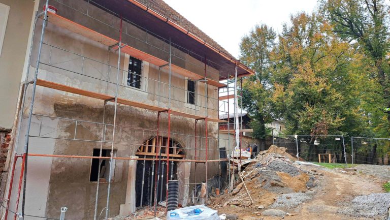MARKUŠOVCE: Obnova Kúrie Zuzana