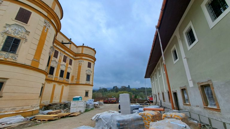 MARKUŠOVCE: Obnova Kúrie Zuzana