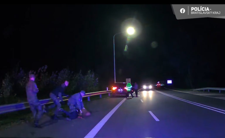 Polícia, migranti, Bratislava