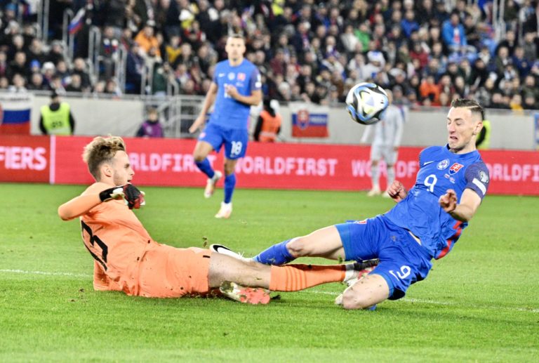 FUTBAL ME 2024: Slovensko - Island