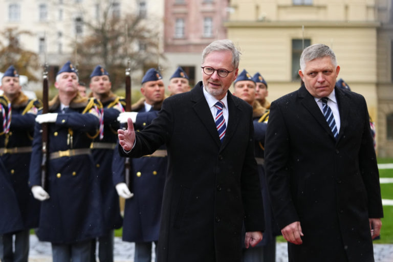 Robert Fico, Petr Fiala
