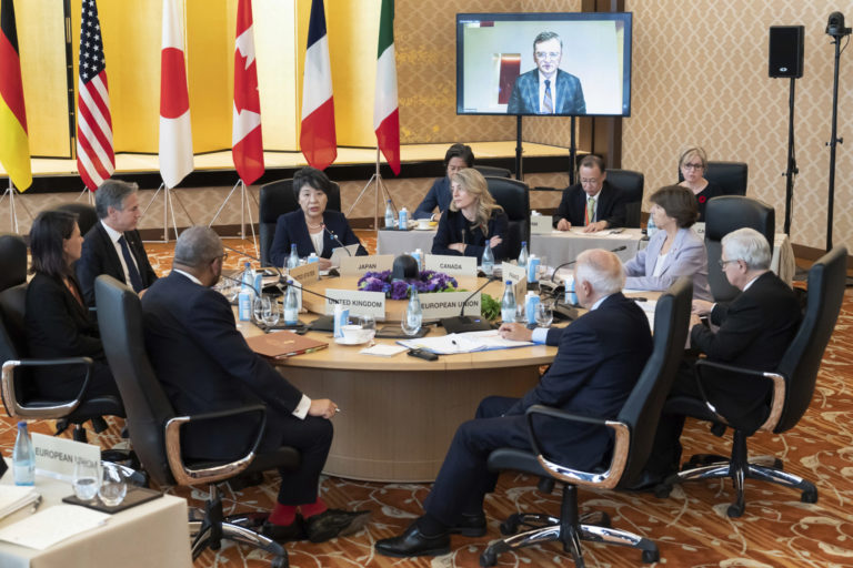 G7