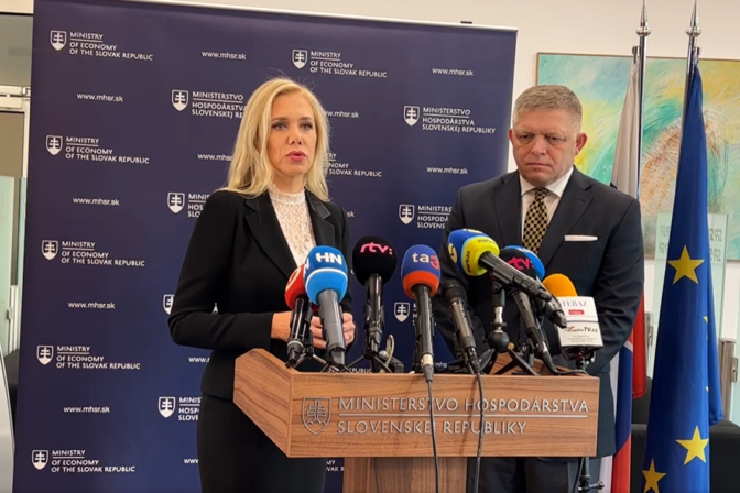 Saková, Fico