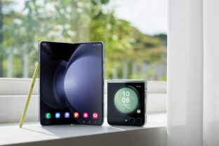 123_galaxy_fold5_flip5s_pen_product_icy_blueocean_green_hi min.jpg