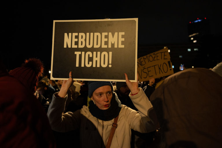 PROTEST: Zastavme ich!