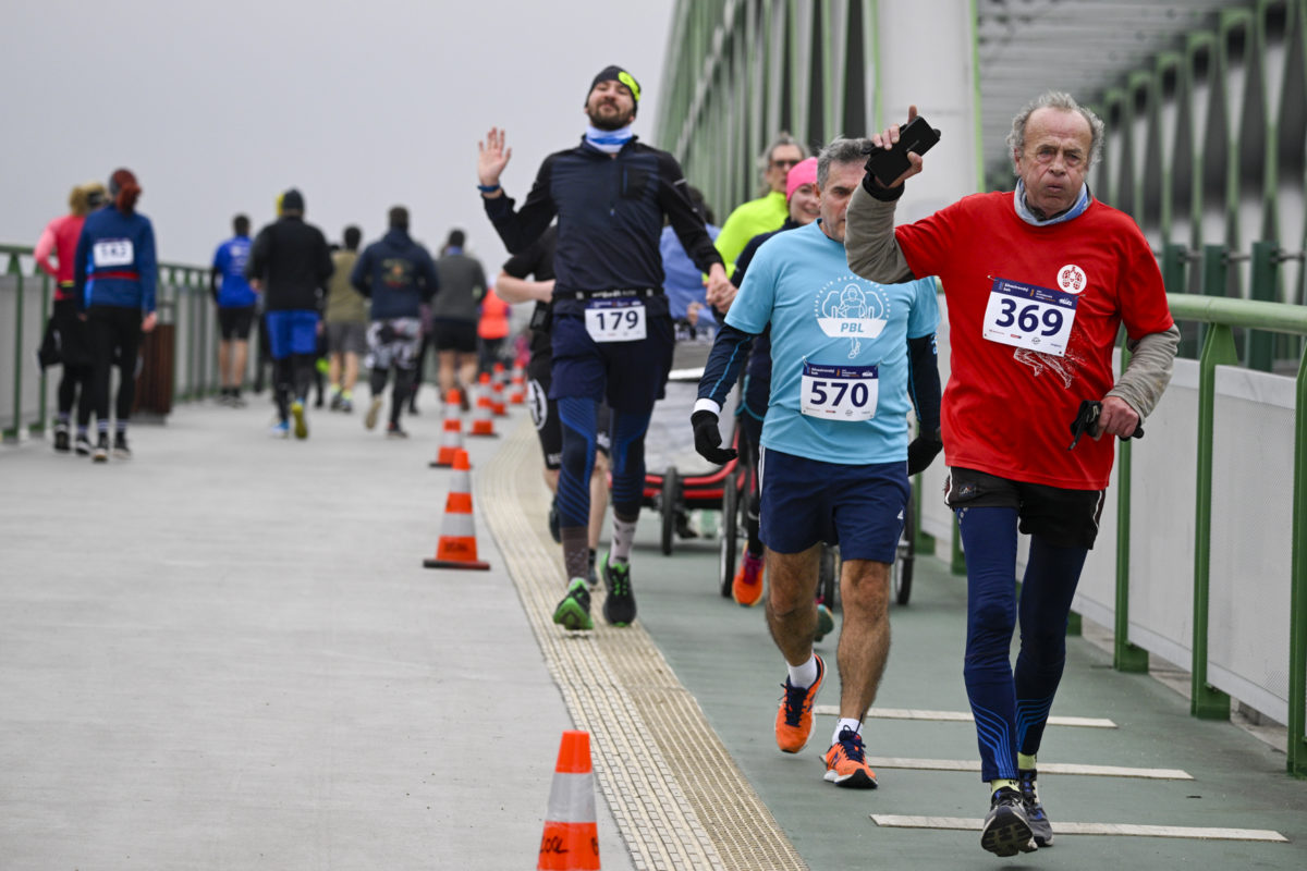 ATLETIKA: Silvestrovský beh cez bratislavské mosty