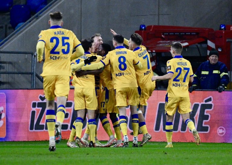 FUTBAL NL: Bratislava - Dunajská Streda