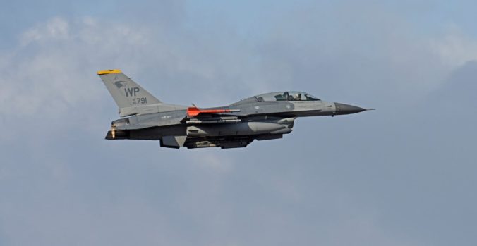 stíhačka F-16