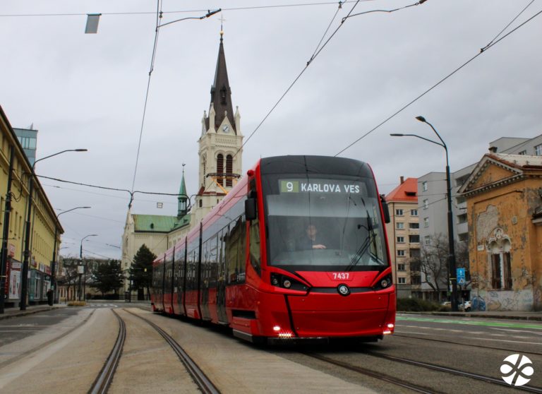 Nízkopodlažné električky