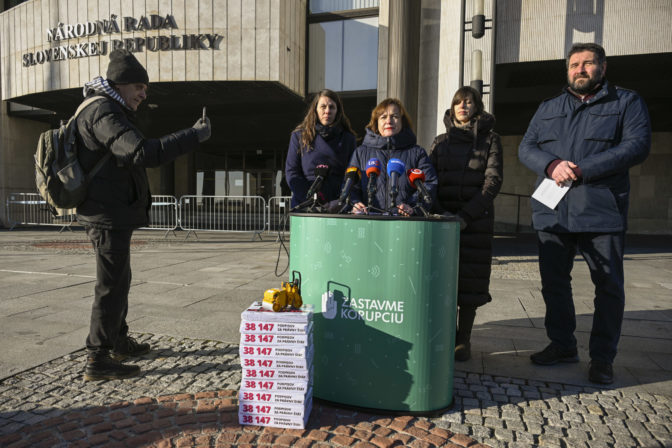 MVO: Odovzdanie verejnej výzvy predsedovi NR SR