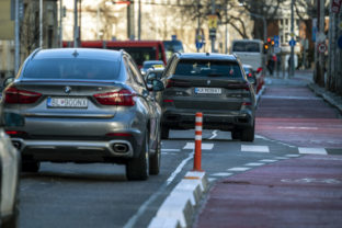 BRATISLAVA: Doprava na Vajanského nábreží