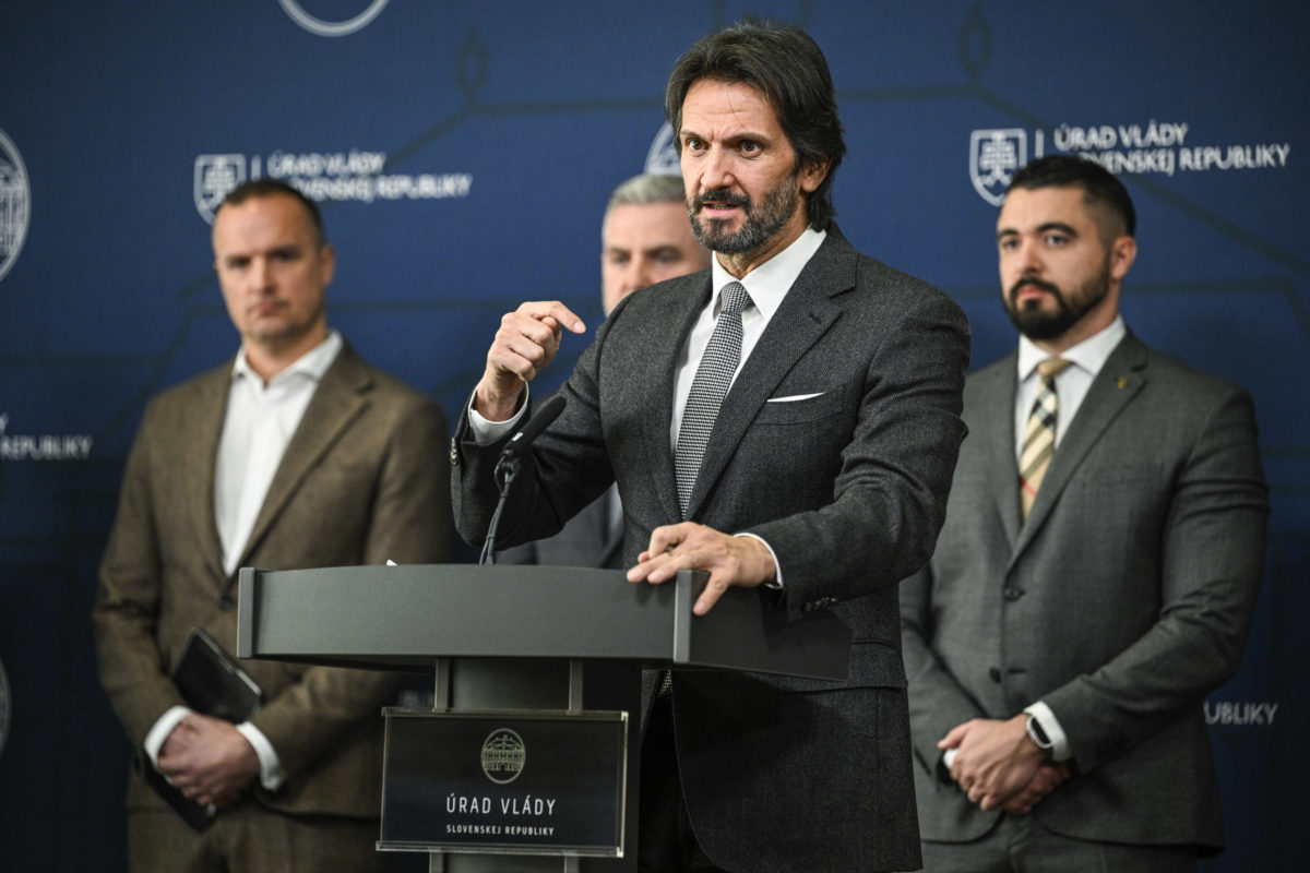 Minister obrany Robert Kaliňák
