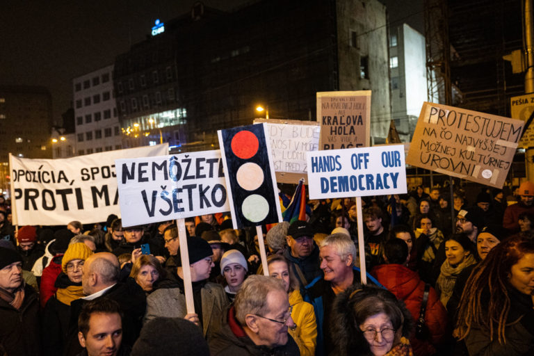 BRATISLAVA: Protestné zhromaždenie PS, SaS a KDH