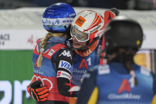 Nočný slalom Flachau, Mikaela Shiffrinová, Petra Vlhová