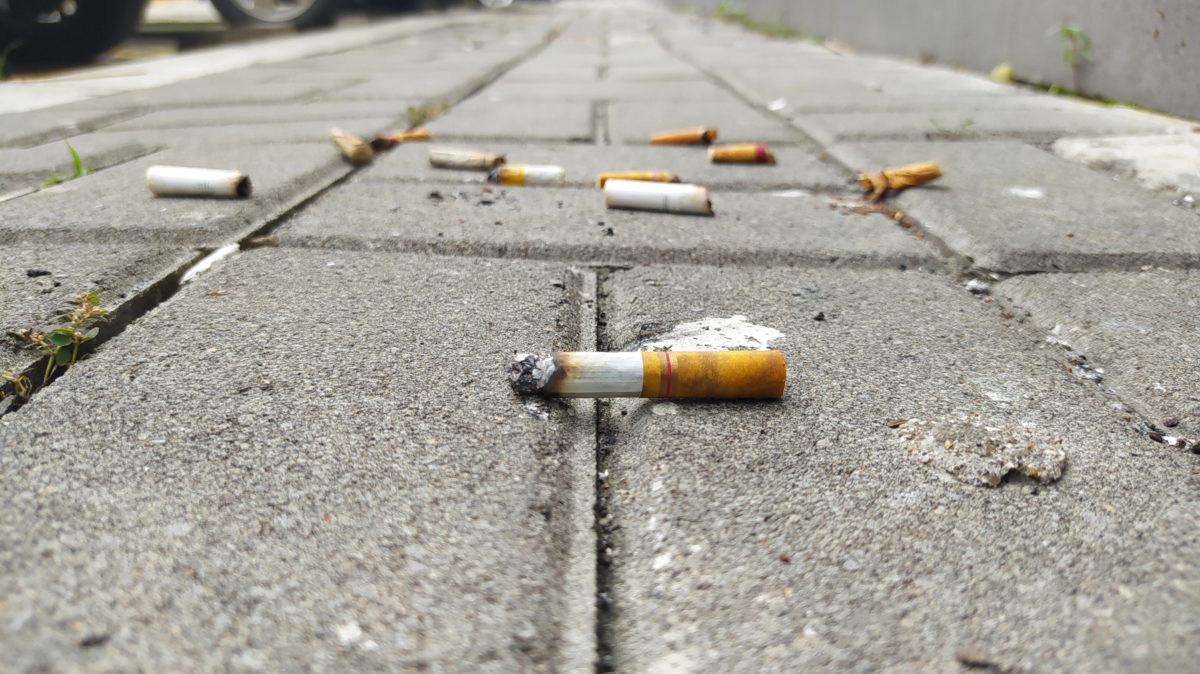 Used cigarettes that are thrown carelessly