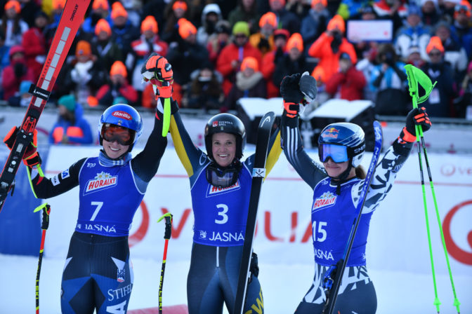 LYŽOVANIE SP: Druhé kolo obrovského slalomu žien