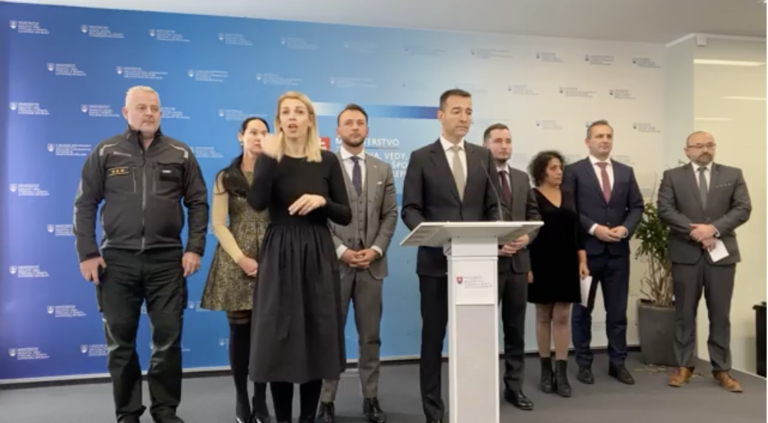 Tlačová beseda ministra školstva a ministra vnútra