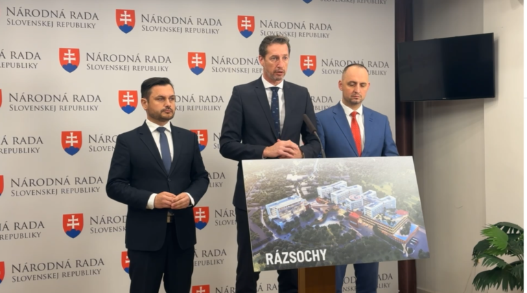 Kresťanskodemokratické hnutie, tlačová konferencia, výstavba nemocnice
