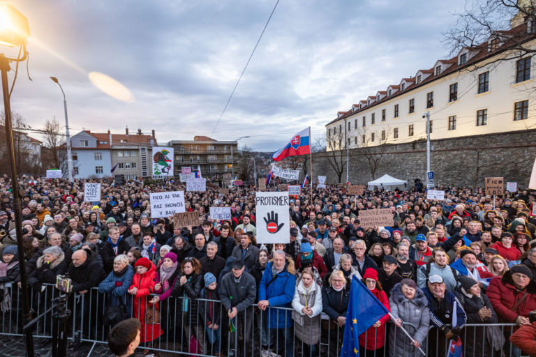 BRATISLAVA: Protestné zhromaždenie PS, SaS a KDH