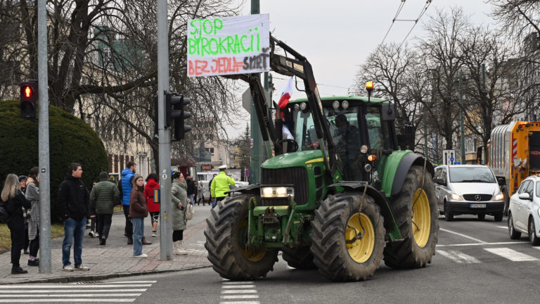 PROTEST: Traktorový protest farmárov v Prešove