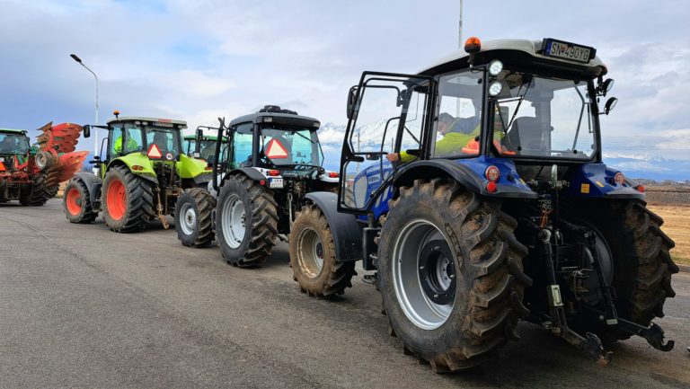 PROTEST: Traktorový protest farmárov v Poprade