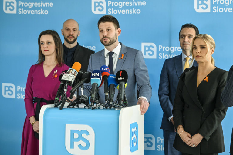 PS predstavilo nové posily do eurovolieb