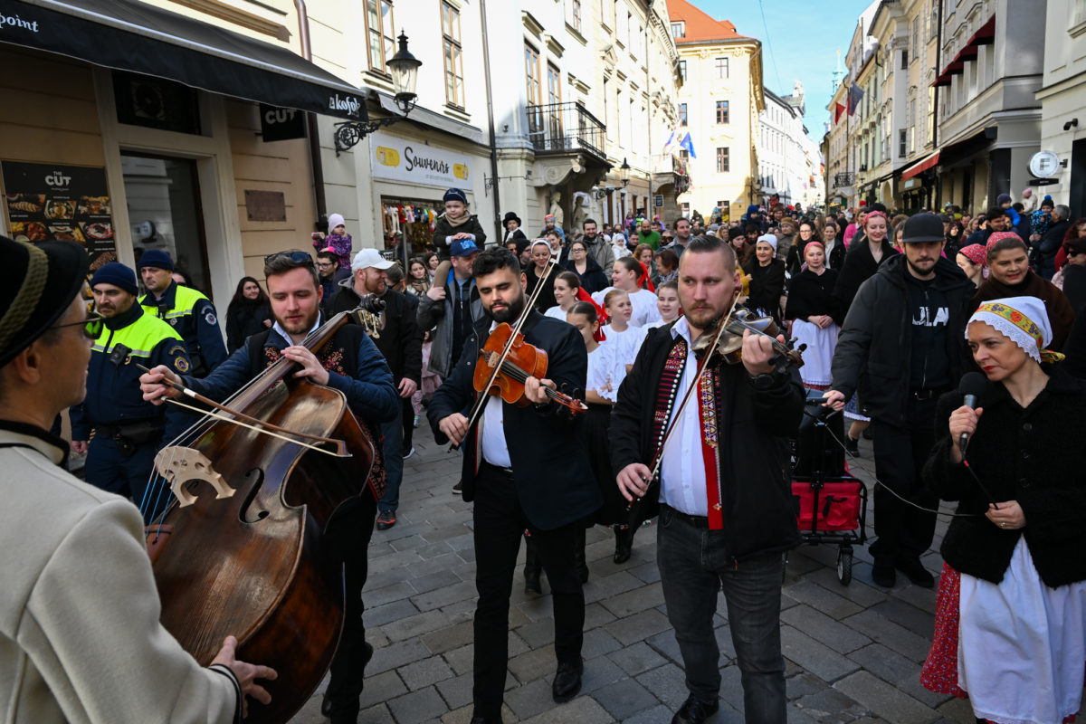 BRATISLAVA: Staromestský fašiangový sprievod