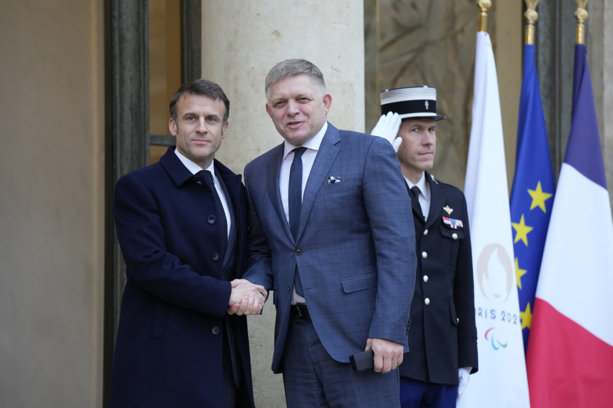 Stretnutie prezidentov a premiérov v Paríži