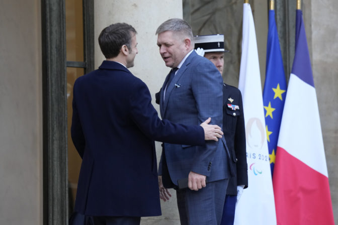 Stretnutie prezidentov a premiérov v Paríži