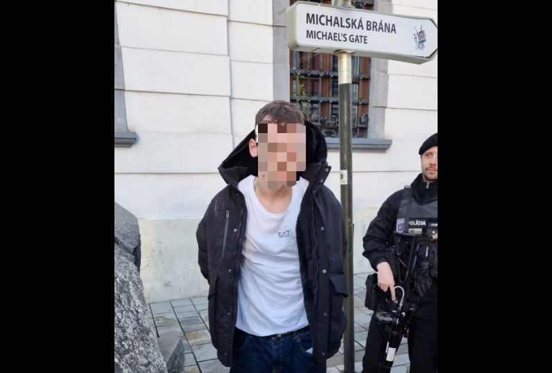 Páchateľ, útok nožom