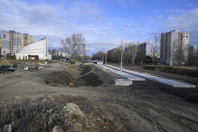 DOPRAVA: Výstavba Petržalskej električky