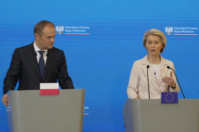 Ursula von der Leyenová, Donald Tusk