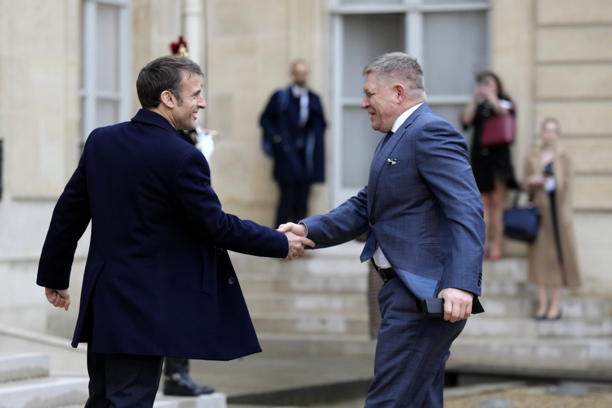 Robert Fico, Emmanuel Macron, Paríž