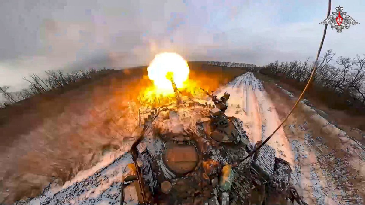 Tank, ruskí vojaci