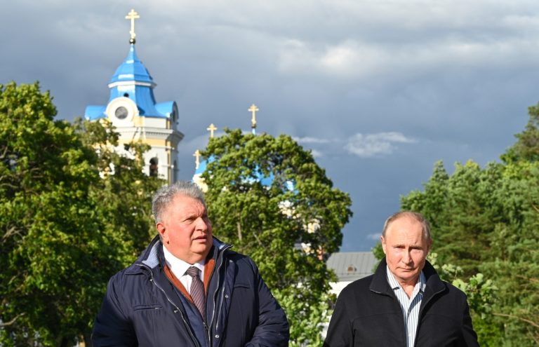 Sečin, Putin
