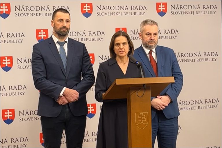 opozícia, trestný zákon
