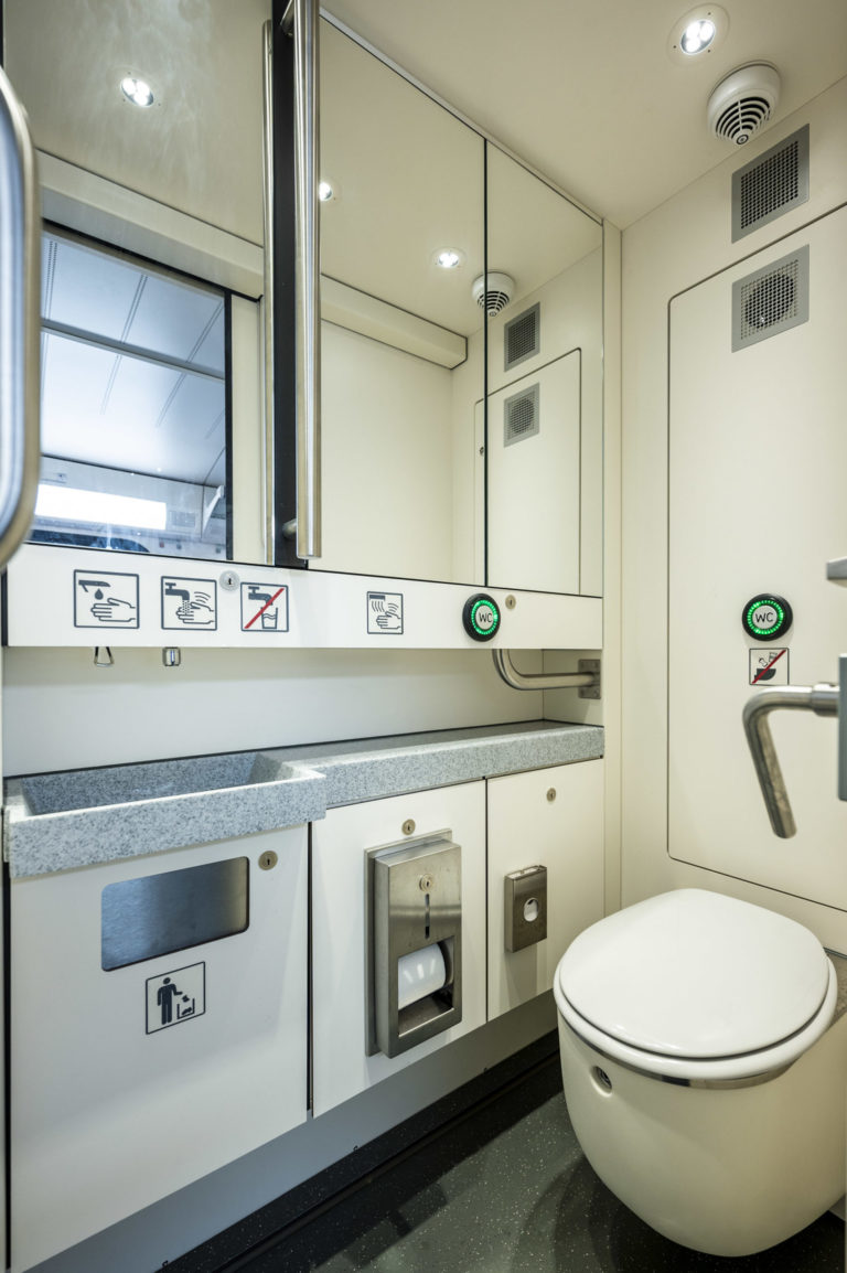 DOPRAVA: Predstavenie vlaku REX 1870 typu KISS