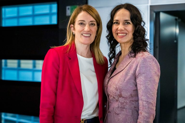 Predsedníčka Európskeho parlamentu Roberta Metsolová a slovenská europoslankyňa Miriam Lexmann