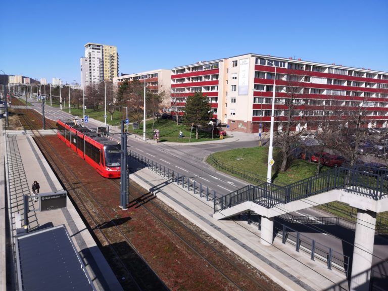 Karlova Ves, parkovanie