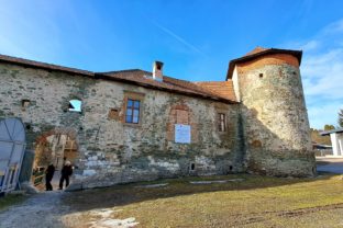 MARKUŠOVCE: Obnova hradu
