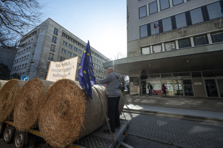 PROTEST: Farmárov v Bratislave