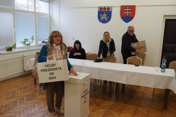 VOĽBY: Volebná komisia odchádza do väznice