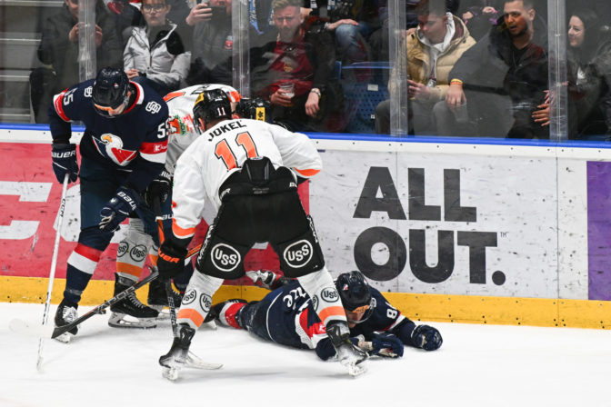 HOKEJ TE: HC Slovan Bratislava - HC Košice