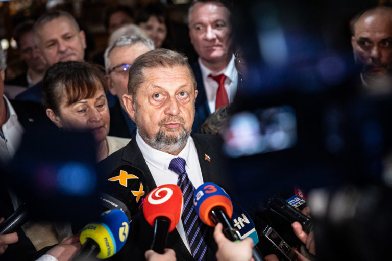 VOĽBY: Volebná noc Štefana Harabina